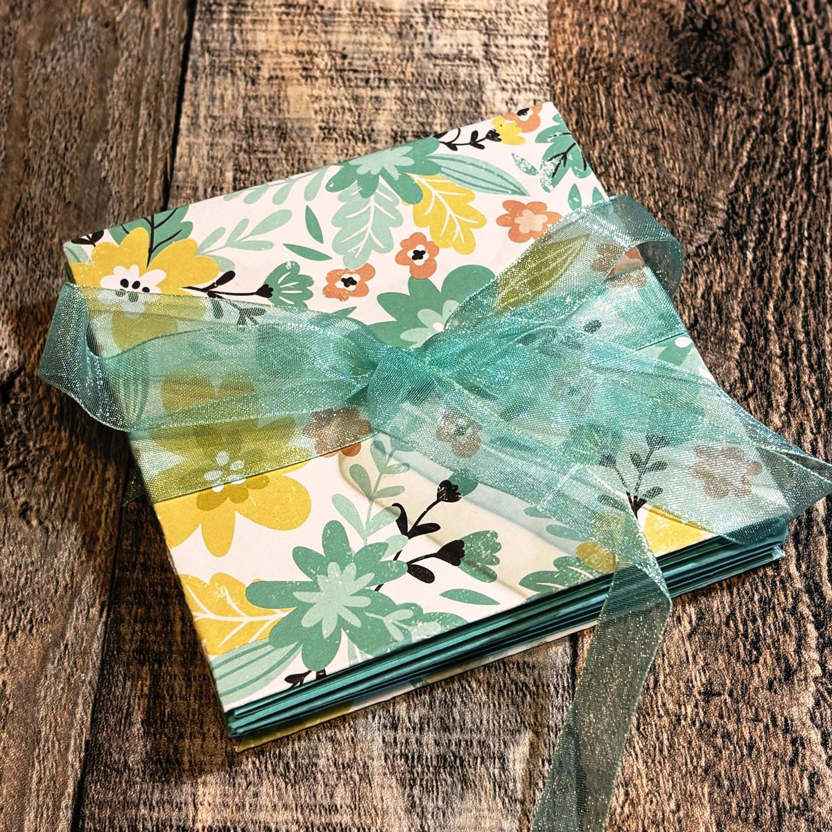 04. MINI "QUOTEABLES" - Famous Quotes Book - Handmade Accordion Book - Literacy Project